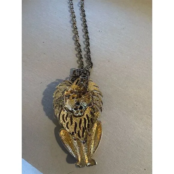 Vintage Gold Tone Lion Pendant Necklace 20" Unisex Articulated Original - Picture 2 of 5